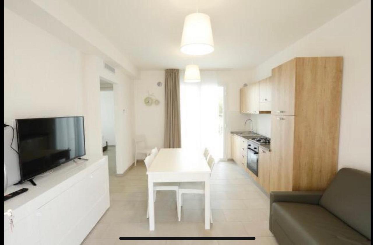 Residence Valentina Int 5 Santa Maria al Bagno Bagian luar foto